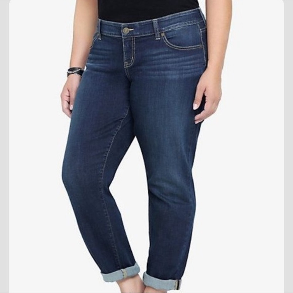 Torrid Boyfriend Jeans Size 26 High Waist‎ Stretchy